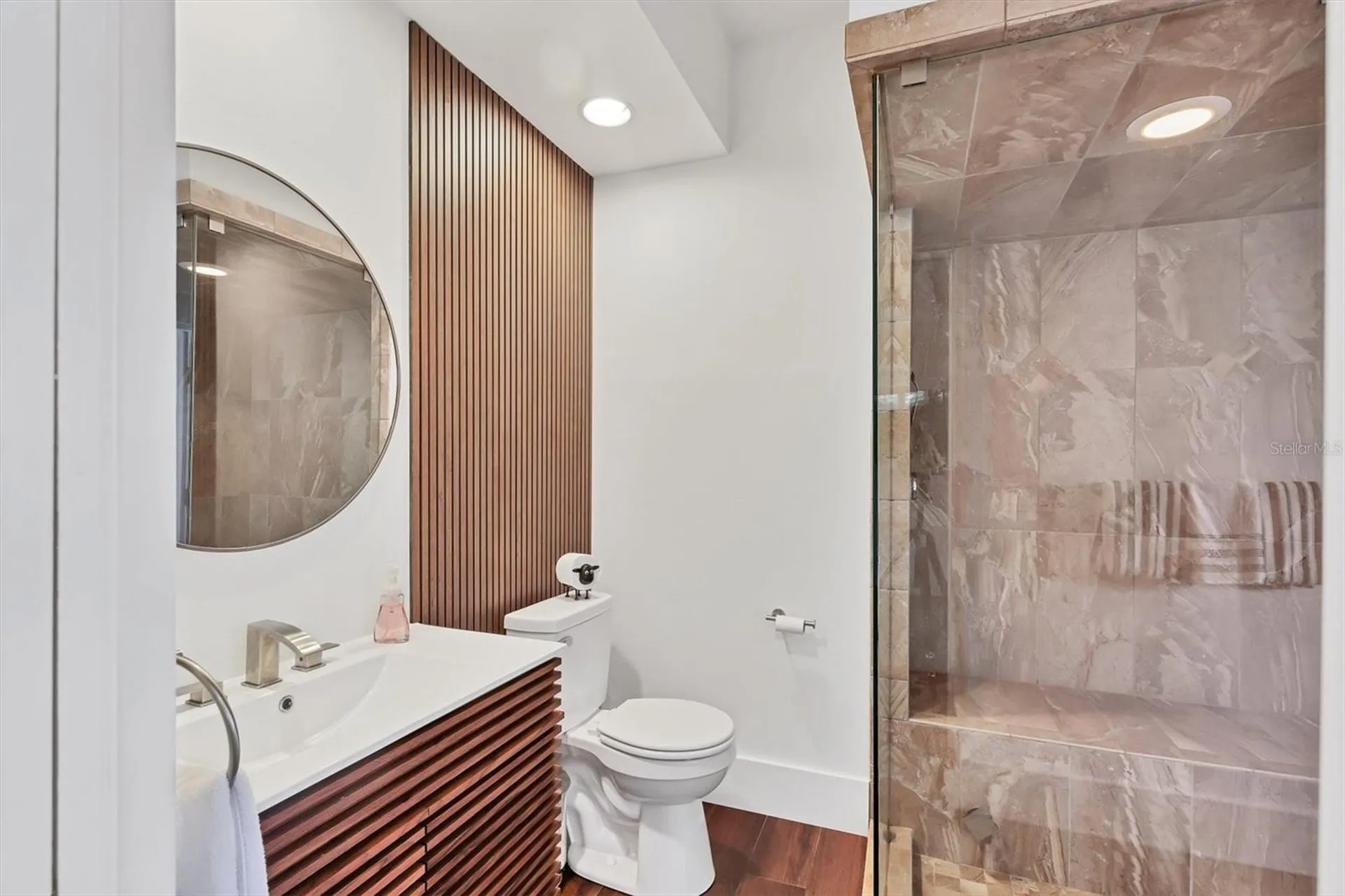 4305 Highland Oaks Circle Sarasota FL 34235