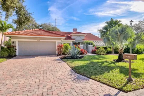 4305 Highland Oaks Circle Sarasota FL 34235