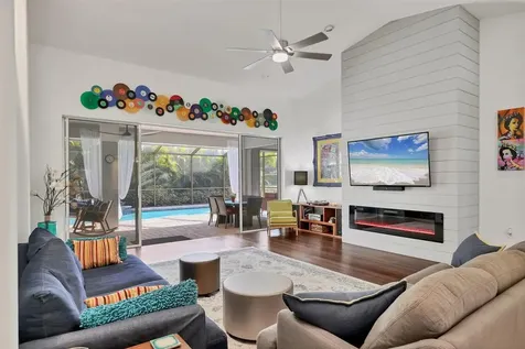 4305 Highland Oaks Circle Sarasota FL 34235