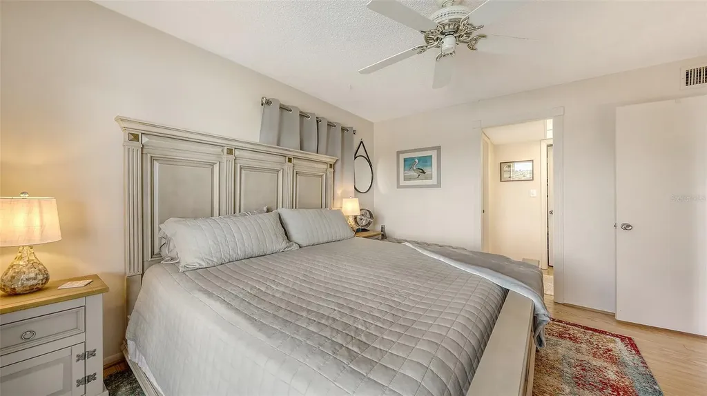 3647 Lake Bayshore Drive Bradenton FL 34205