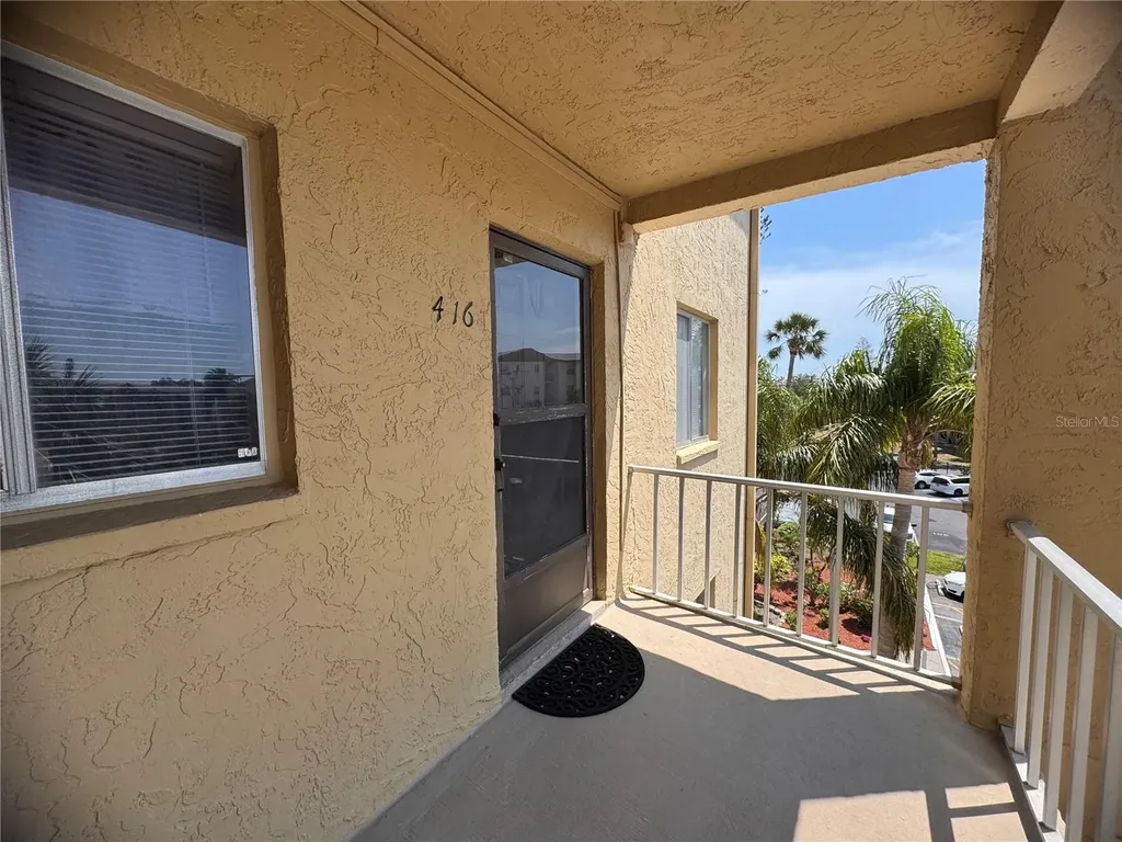 3647 Lake Bayshore Drive Bradenton FL 34205