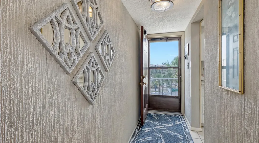 3647 Lake Bayshore Drive Bradenton FL 34205