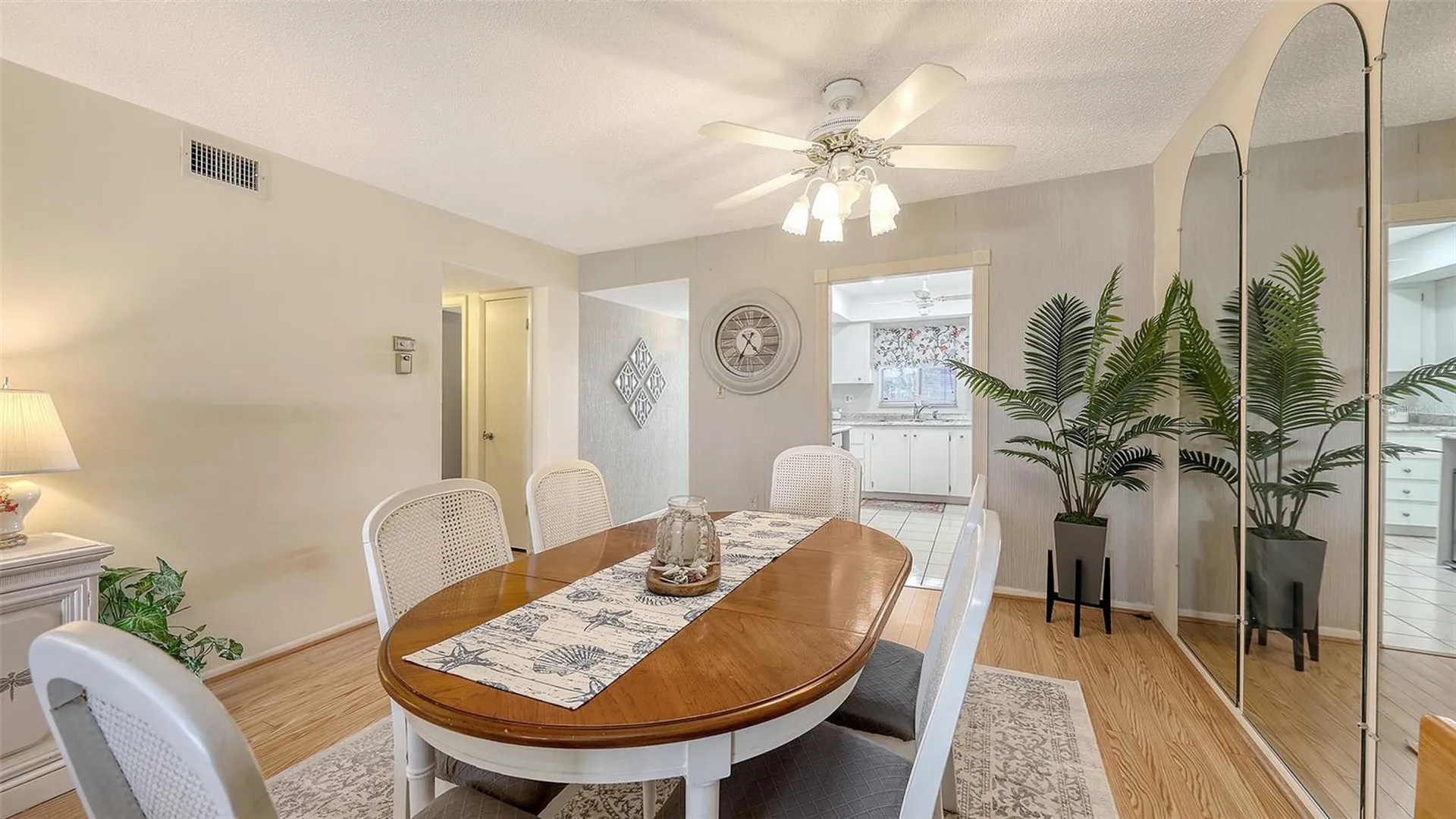 3647 Lake Bayshore Drive Bradenton FL 34205