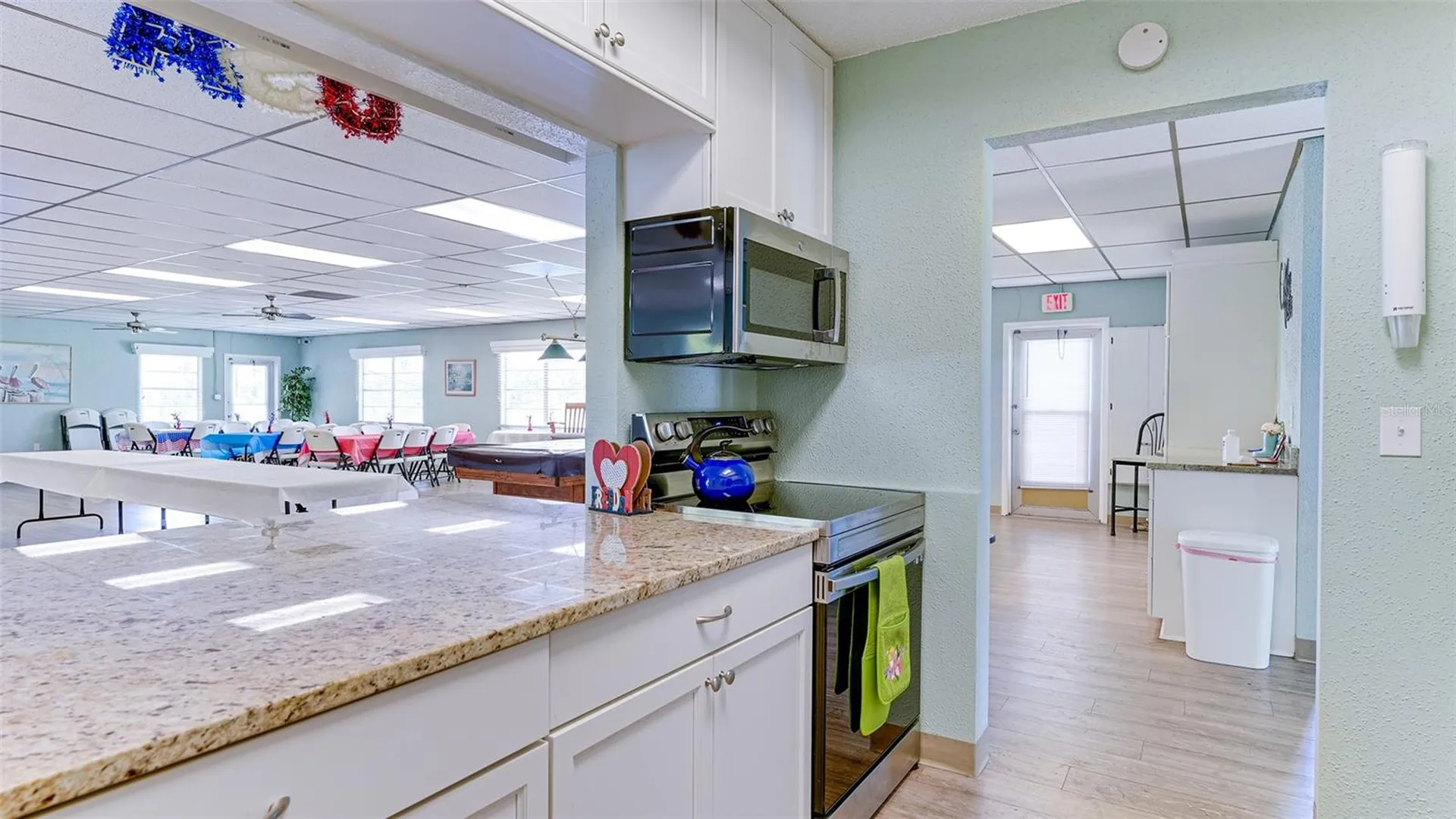 3647 Lake Bayshore Drive Bradenton FL 34205