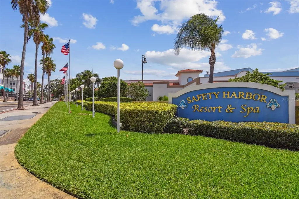 2195 Glen Drive Safety Harbor FL 34695