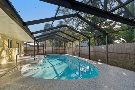 2195 Glen Drive Safety Harbor FL 34695