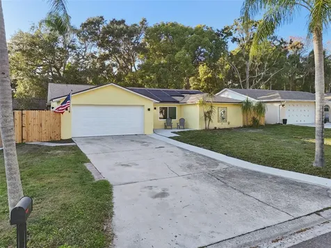 2195 Glen Drive Safety Harbor FL 34695