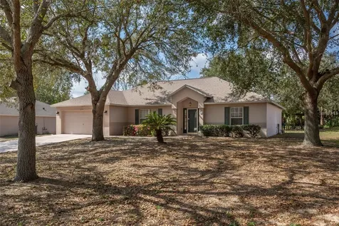 2256 Lake Pointe Circle Leesburg FL 34748