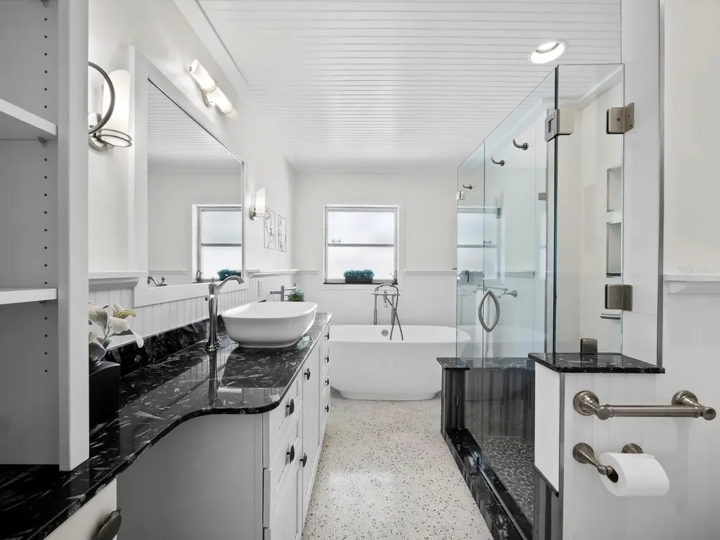 561 Corwood Drive Sarasota FL 34234
