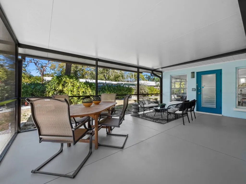 561 Corwood Drive Sarasota FL 34234