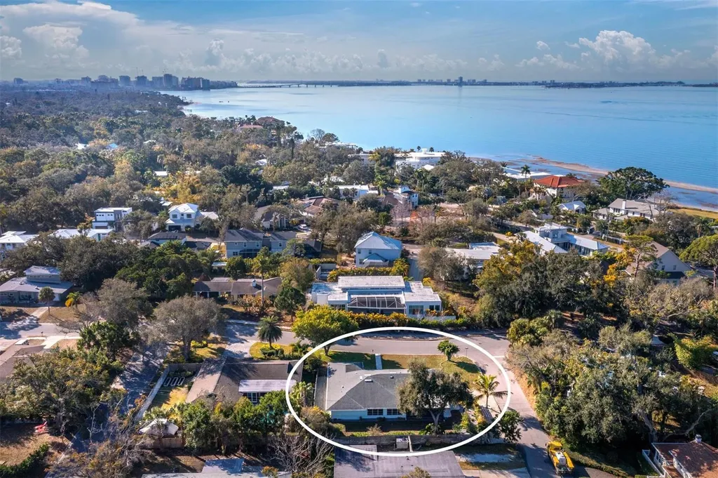 561 Corwood Drive Sarasota FL 34234