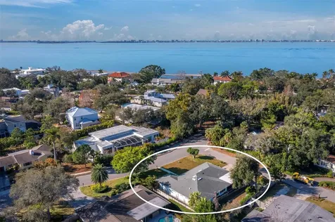 561 Corwood Drive Sarasota FL 34234