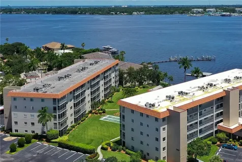 1650 1st Avenue W Bradenton FL 34205