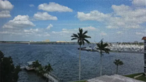 1650 1st Avenue W Bradenton FL 34205
