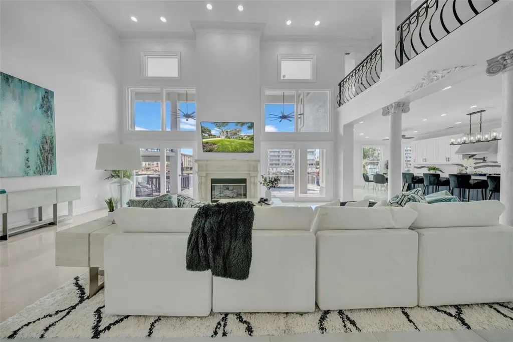 124 Leeward Island Clearwater Beach FL 33767