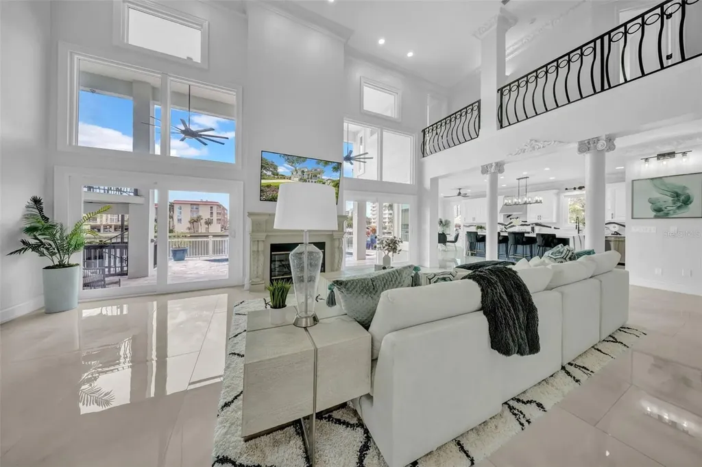 124 Leeward Island Clearwater Beach FL 33767