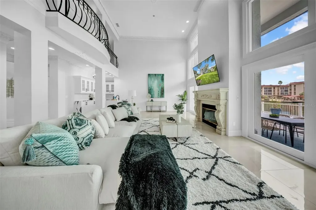 124 Leeward Island Clearwater Beach FL 33767