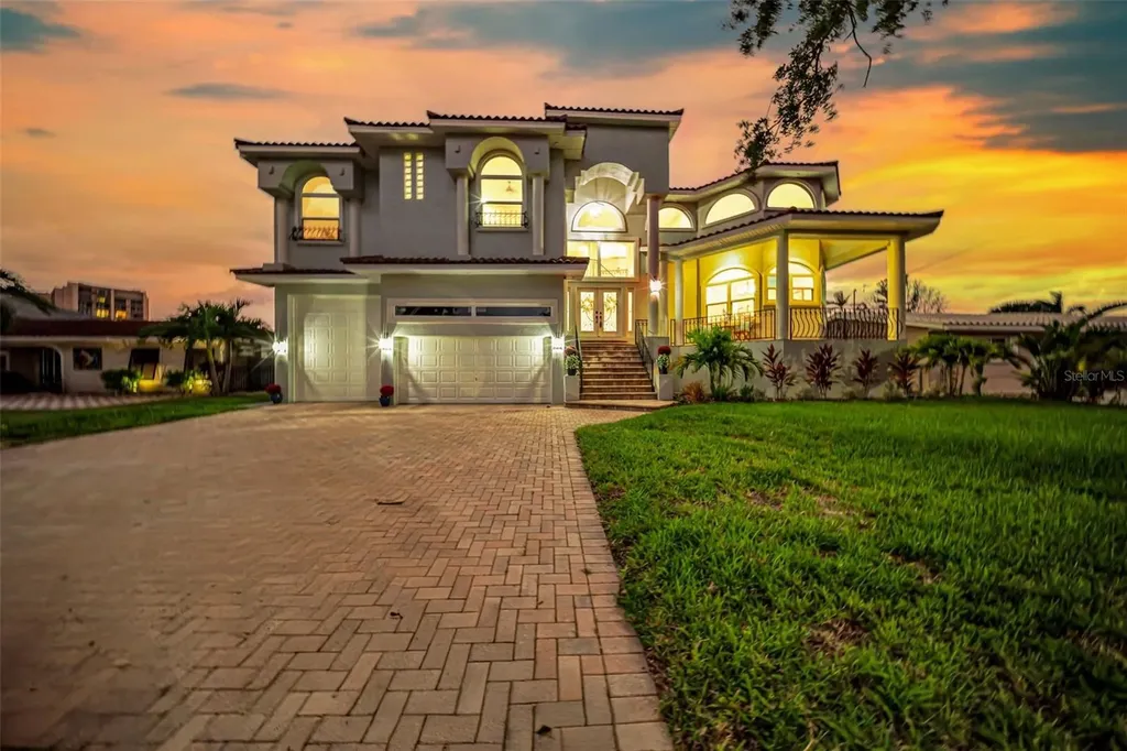124 Leeward Island Clearwater Beach FL 33767