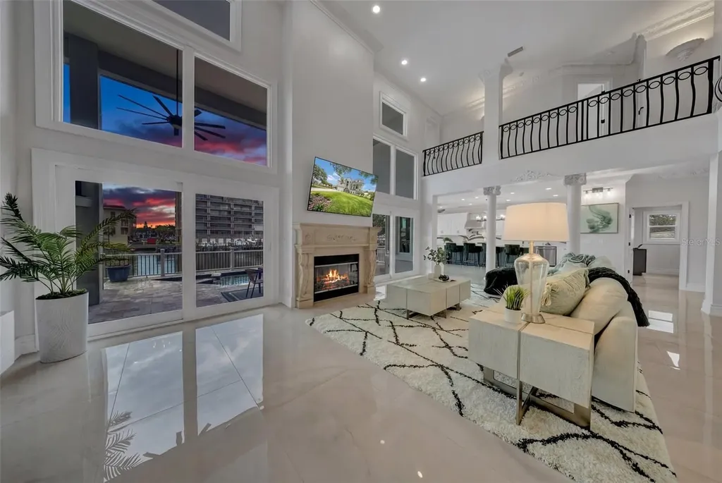 124 Leeward Island Clearwater Beach FL 33767