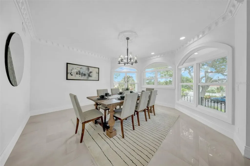 124 Leeward Island Clearwater Beach FL 33767