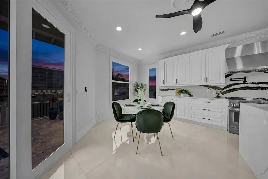 124 Leeward Island Clearwater Beach FL 33767