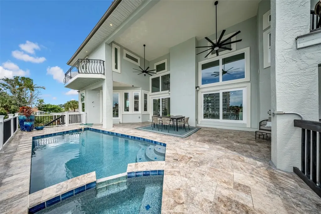 124 Leeward Island Clearwater Beach FL 33767
