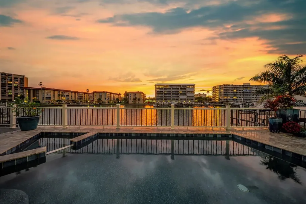 124 Leeward Island Clearwater Beach FL 33767