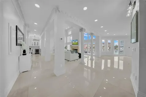 124 Leeward Island Clearwater Beach FL 33767