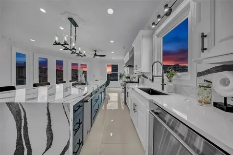 124 Leeward Island Clearwater Beach FL 33767