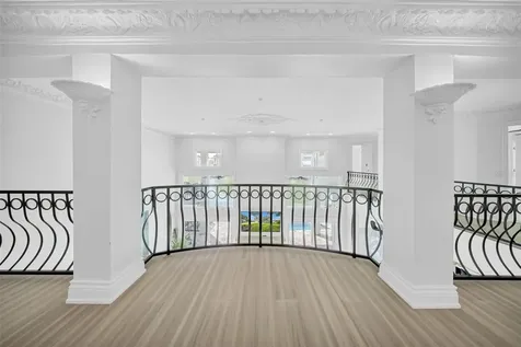 124 Leeward Island Clearwater Beach FL 33767