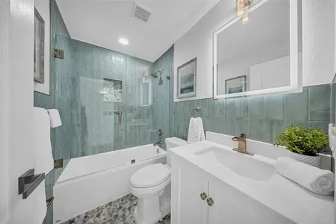 124 Leeward Island Clearwater Beach FL 33767