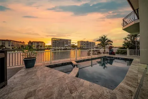 124 Leeward Island Clearwater Beach FL 33767