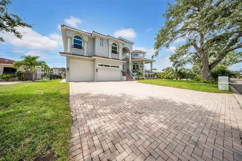 124 Leeward Island Clearwater Beach FL 33767