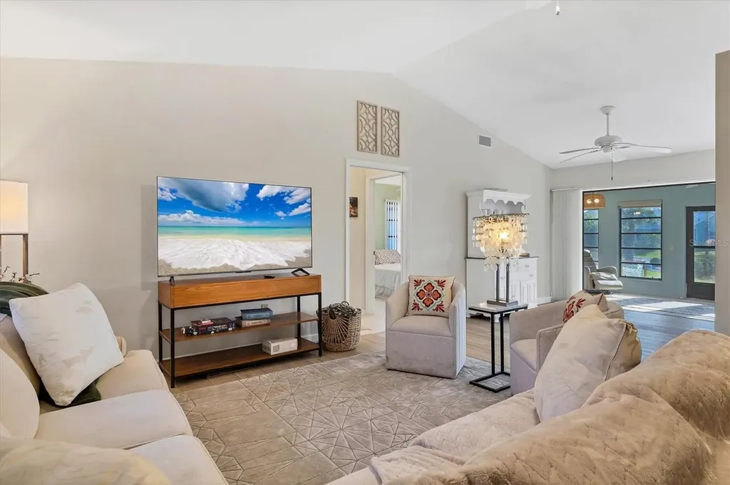25 Bunker Court Rotonda West FL 33947
