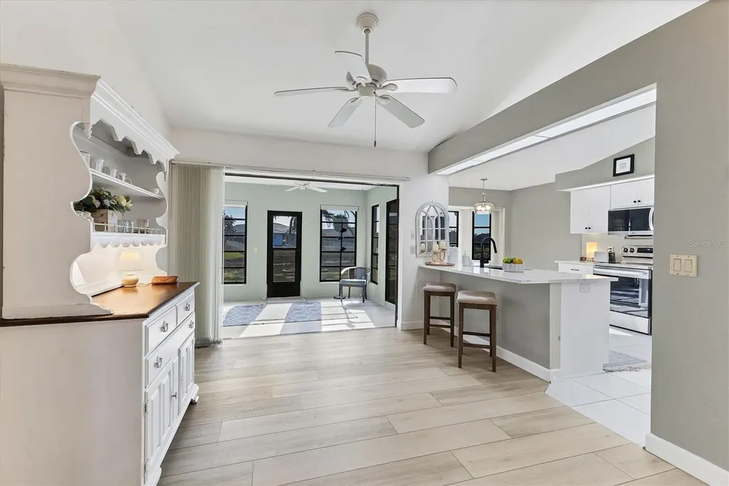 25 Bunker Court Rotonda West FL 33947