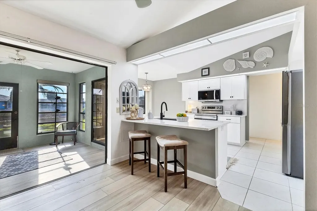 25 Bunker Court Rotonda West FL 33947