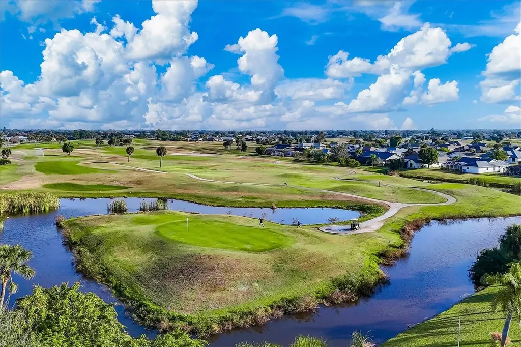 25 Bunker Court Rotonda West FL 33947