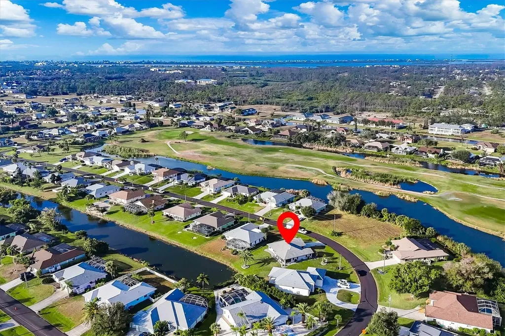 25 Bunker Court Rotonda West FL 33947