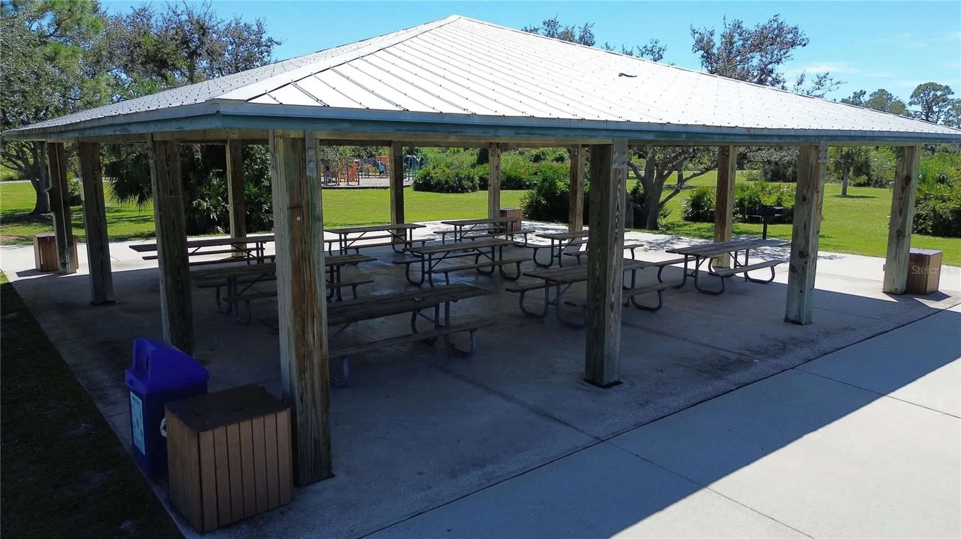 25 Bunker Court Rotonda West FL 33947