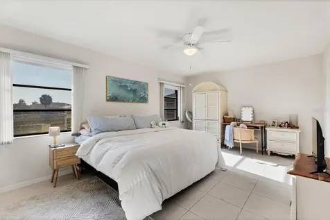 25 Bunker Court Rotonda West FL 33947