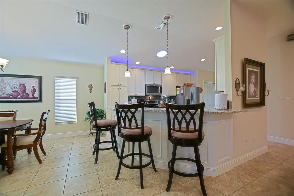 10158 Julia Isles Avenue Oxford FL 34484