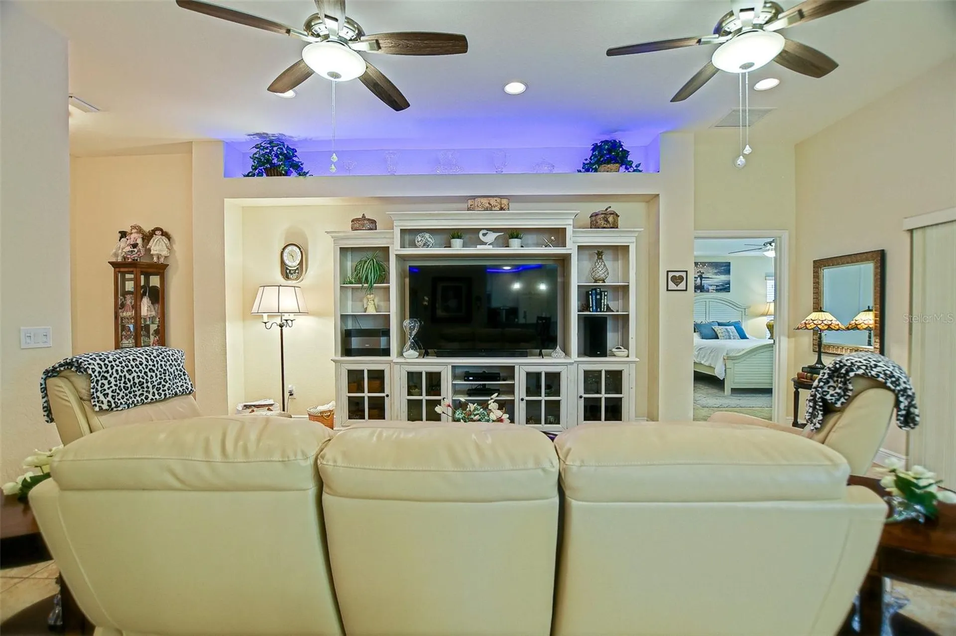 10158 Julia Isles Avenue Oxford FL 34484