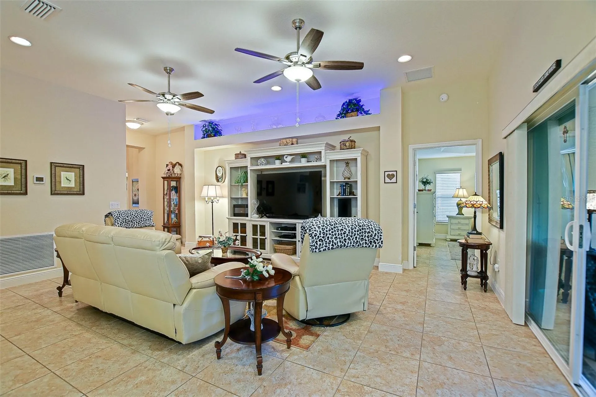 10158 Julia Isles Avenue Oxford FL 34484