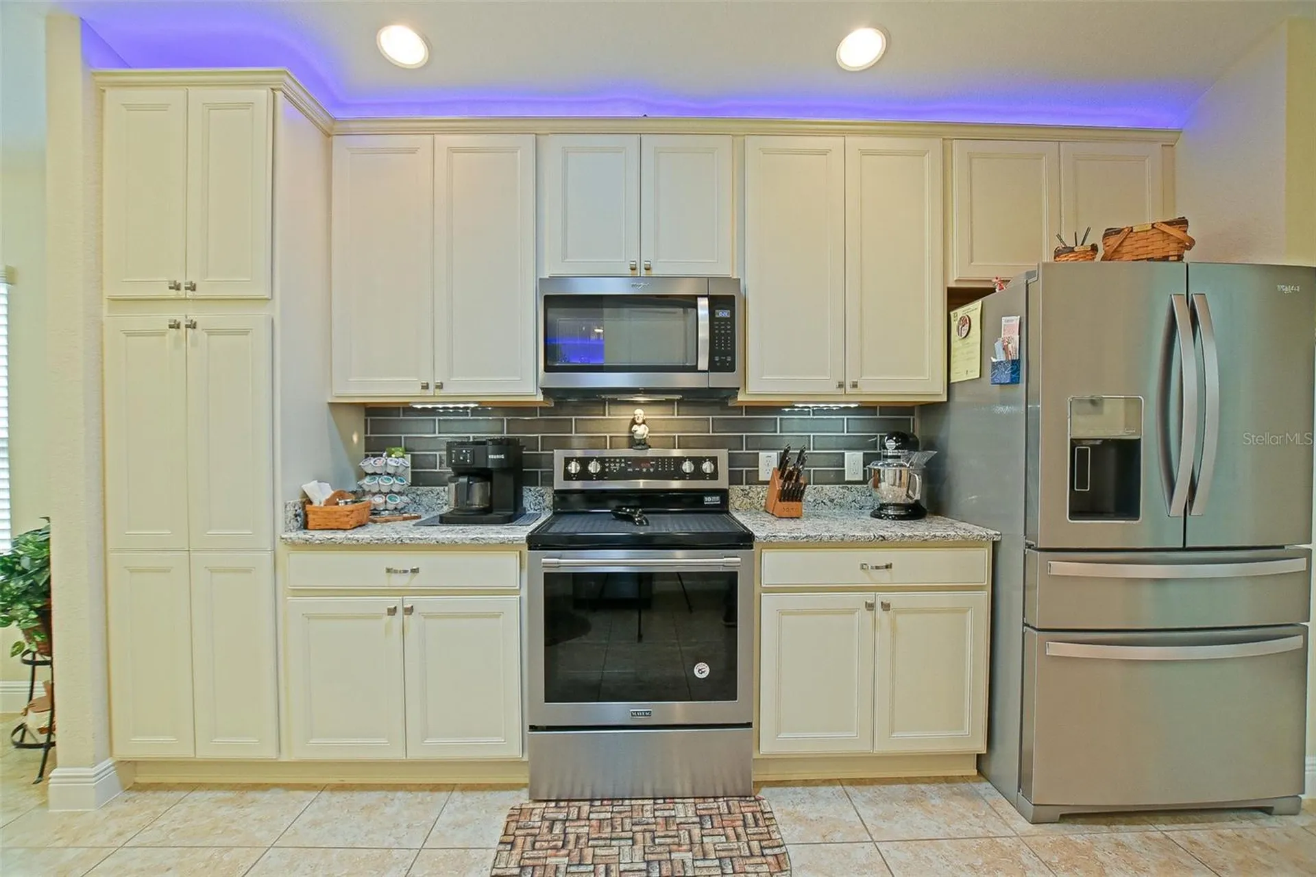 10158 Julia Isles Avenue Oxford FL 34484