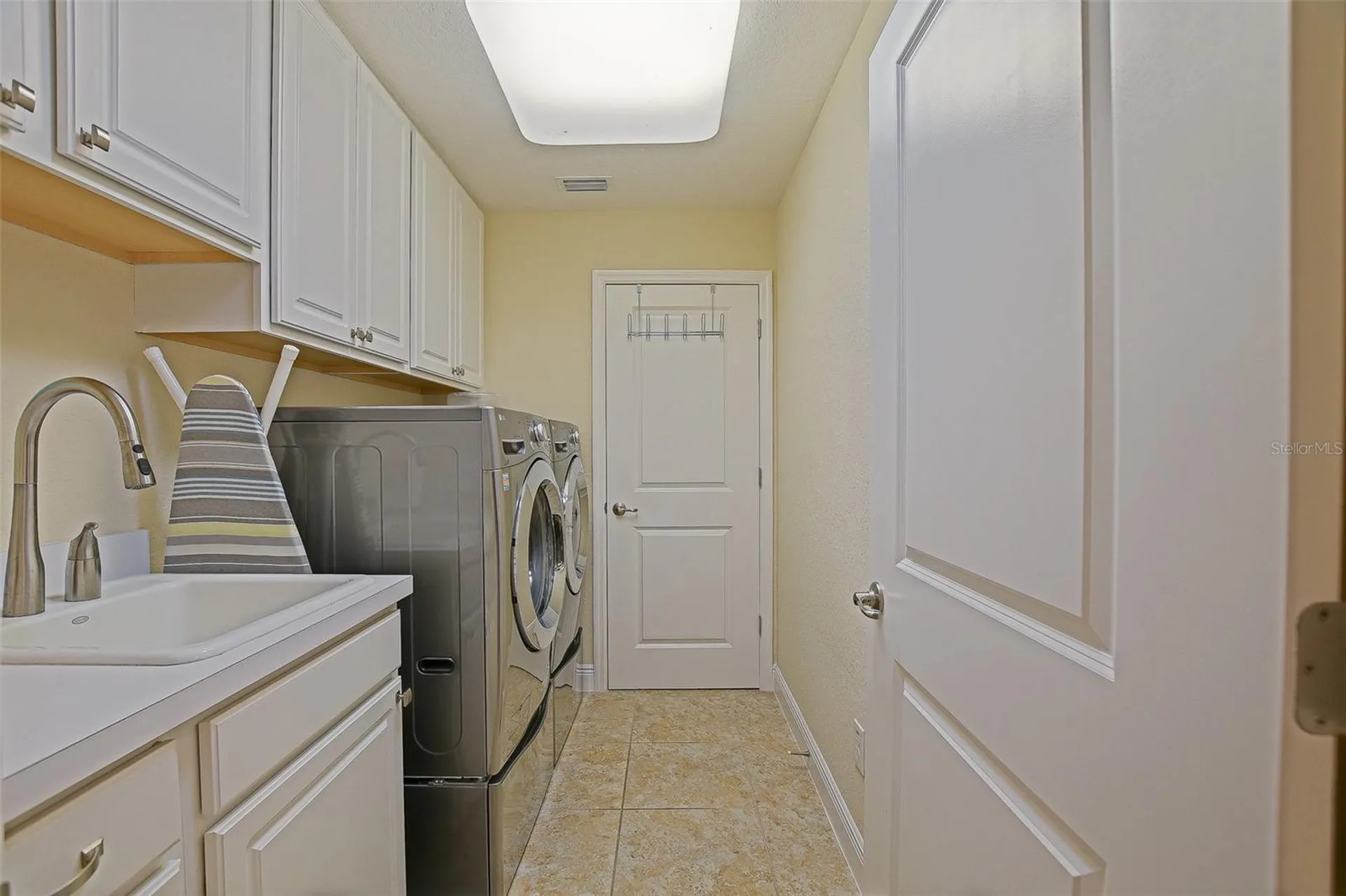 10158 Julia Isles Avenue Oxford FL 34484