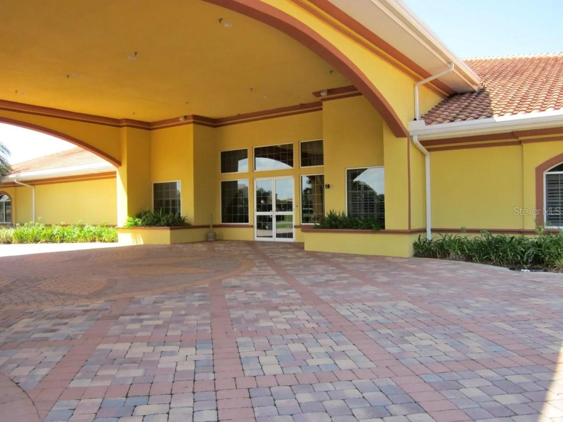 10158 Julia Isles Avenue Oxford FL 34484