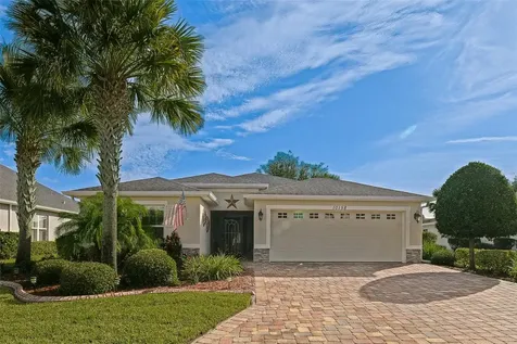 10158 Julia Isles Avenue Oxford FL 34484