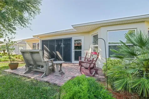 10158 Julia Isles Avenue Oxford FL 34484