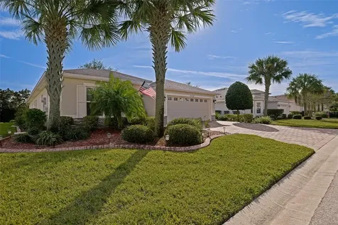 10158 Julia Isles Avenue Oxford FL 34484