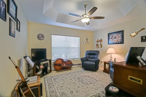 10158 Julia Isles Avenue Oxford FL 34484